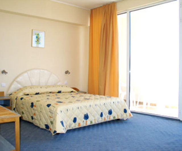 PERLA_HOTEL_GOLDEN_BEACH_NISIPURILE_DE_AUR_BULGARIA_AIR_TOUR_TRAVEL